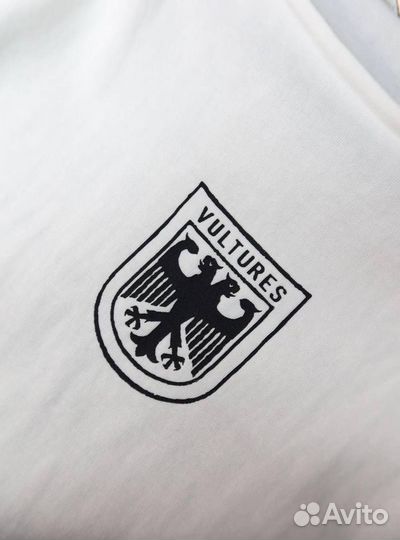 Лонгслив vultures