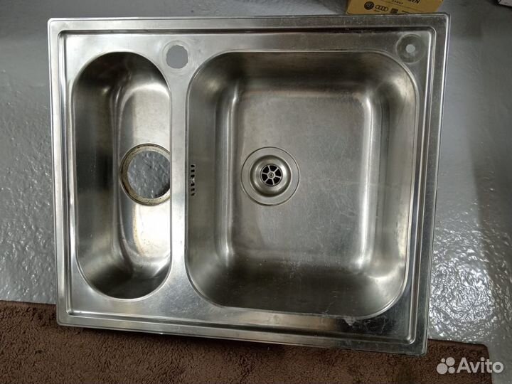 Мойка для кухни из нержавейки
