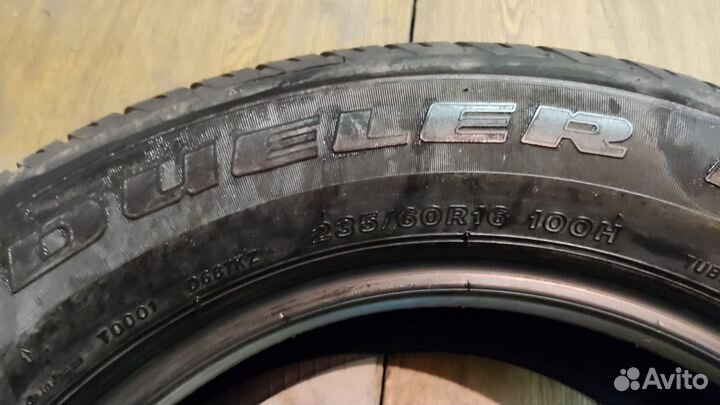 Bridgestone Dueler H/T 235/60 R16