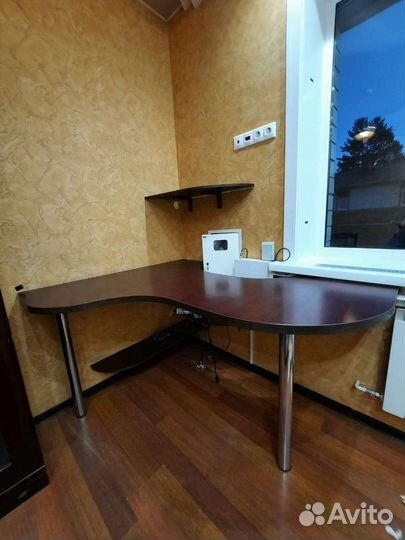 Стол письменный и для компьютера