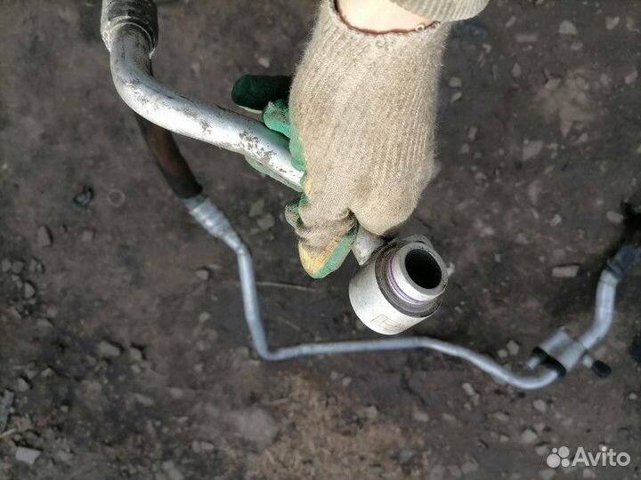 Трубка кондиционера Audi A4B8