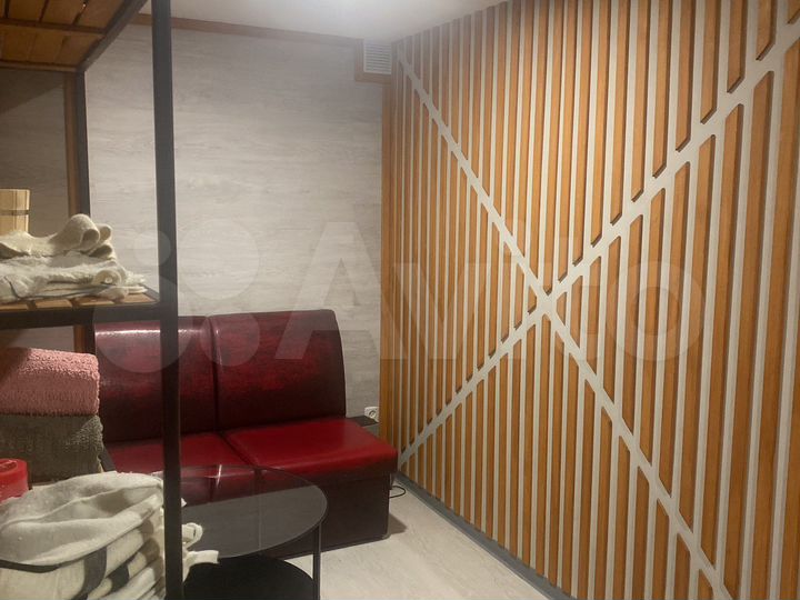 Коттедж 527 м² на участке 6 сот.