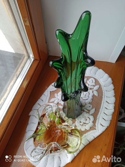 Вазы из цветного чешского стекла 80х г, винтаж