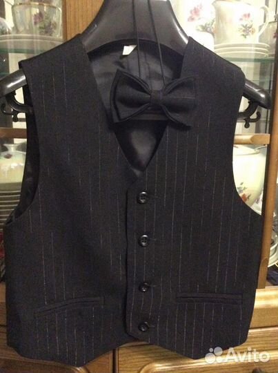 Жилет с «бабочкой» для мальчика