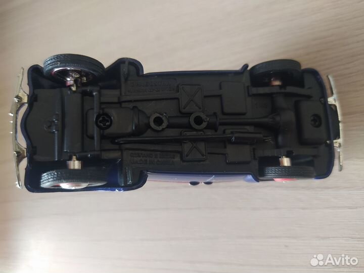 Модель автомобиля газ,такси.Милиция Москвич