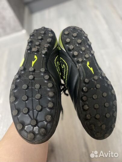 Бутсы футбольные сороконожки 38р