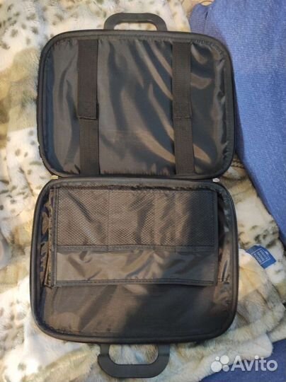 Сумки кейсы для ноутбука