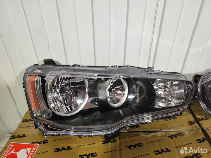 Фара mitsubishi lancer 10 07-17 под кор. цена за 1
