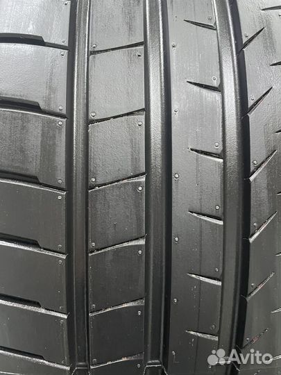 Bridgestone Alenza 001 285/40 R21 109Y