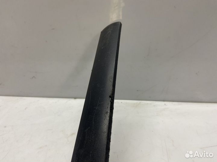 Молдинг Octavia A5 передний правый 04-06