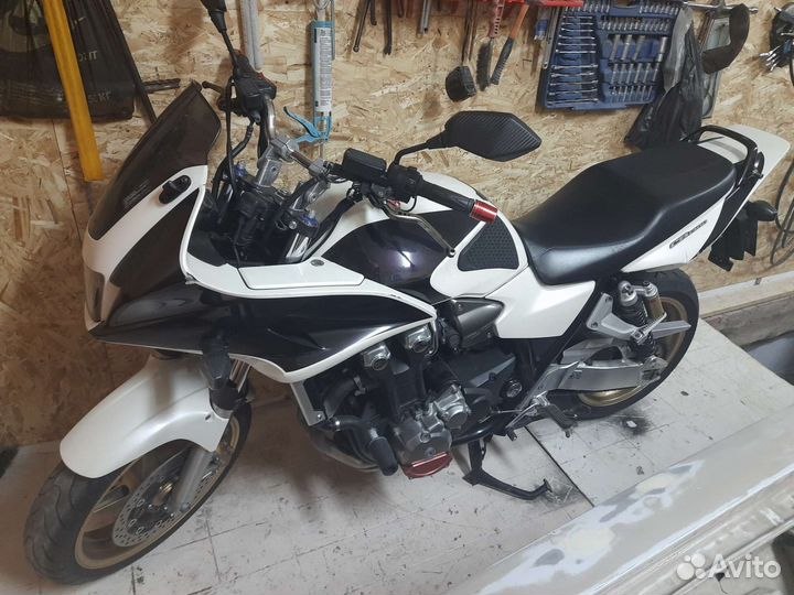 Мотоцикл honda CB1300SF