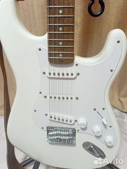 Fender squier stratocaster