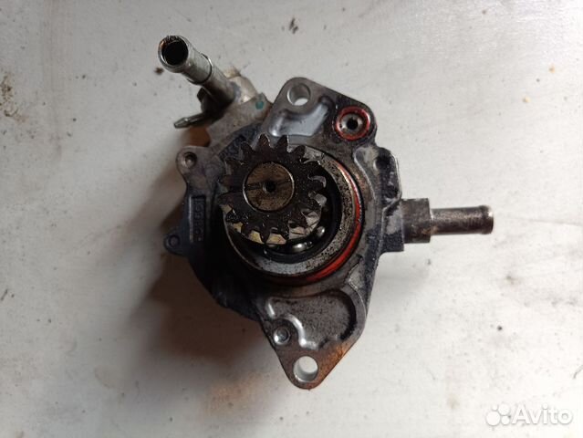 Вакуумный насос Mitsubishi Pajero Sport 2011 2020A