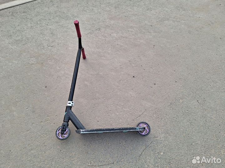 Трюковой самокат