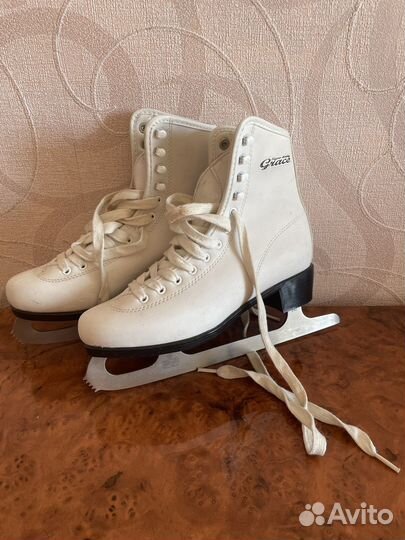 Коньки фигурные женские