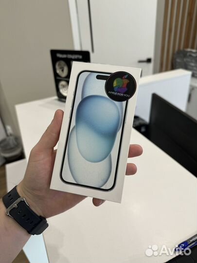 iPhone 15, 256 ГБ