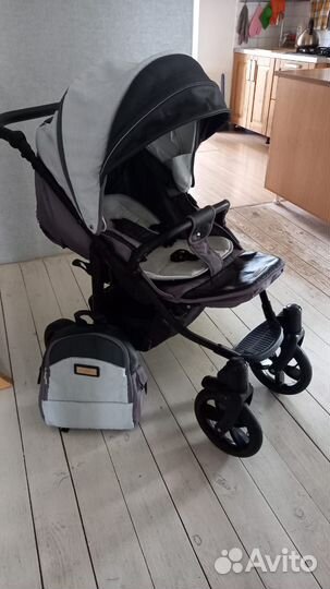 Прогулочная коляска всесезонная