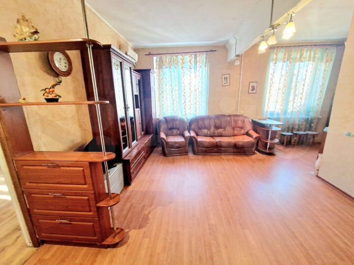 3-к. квартира, 64 м², 3/3 эт.