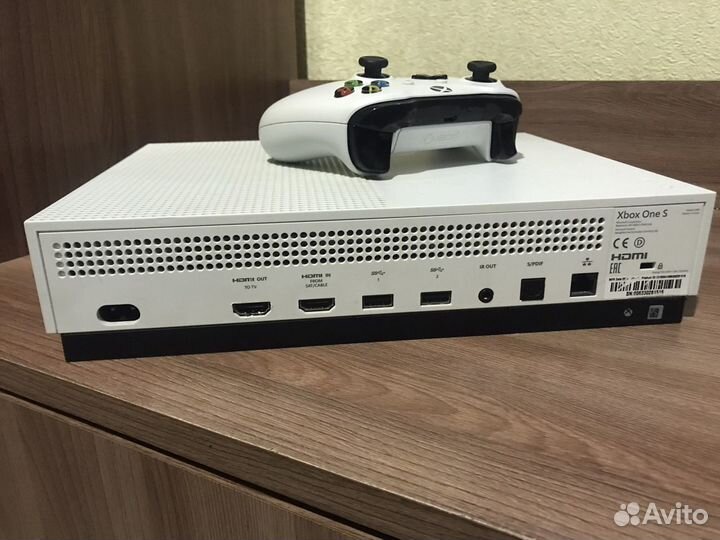 Xbox One s 1tb с играми