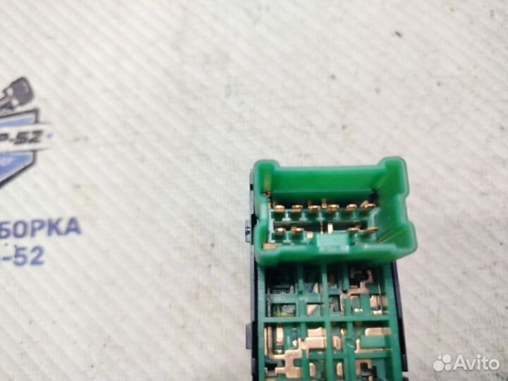 Кнопка регулировки зеркал Nissan Qashqai J10