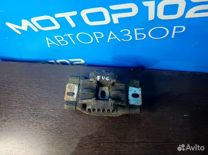 Подушка двигателя левая Ford Fusion