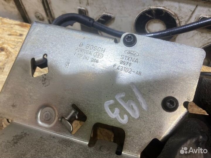 Замок багажника Ford Mondeo 3 2002