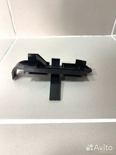 Направляющая рамки противотуманной фары Volkswagen