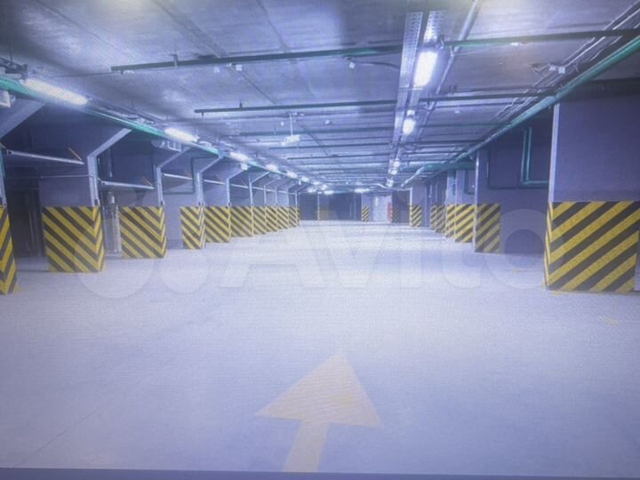 Машиноместо, 13 м²