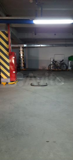 Машиноместо, 20 м²