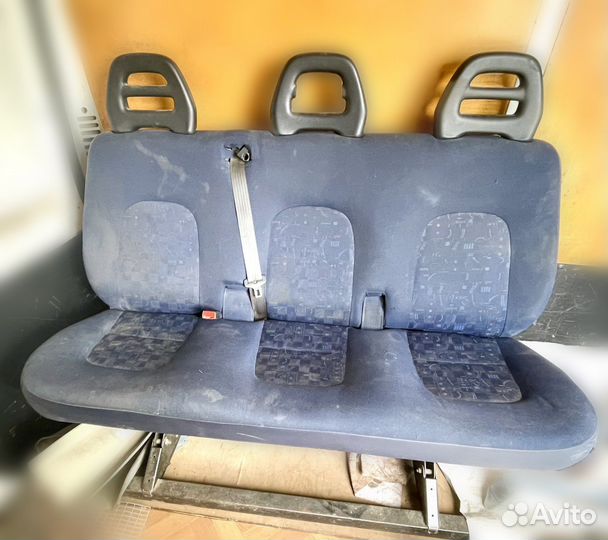 Сиденье трехместное от Fiat Ducato 2009г