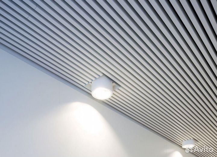 Потолок Кубота (реечный) цвет: белый