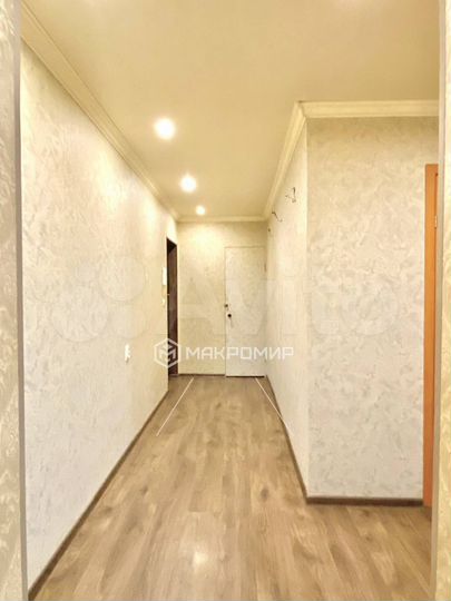 1-к. квартира, 42 м², 1/9 эт.