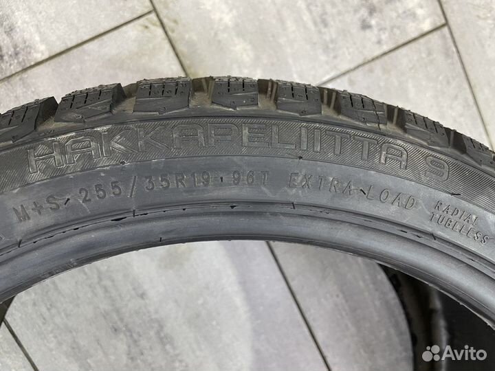 Nokian Tyres Hakkapeliitta 9 255/35 R19 96T