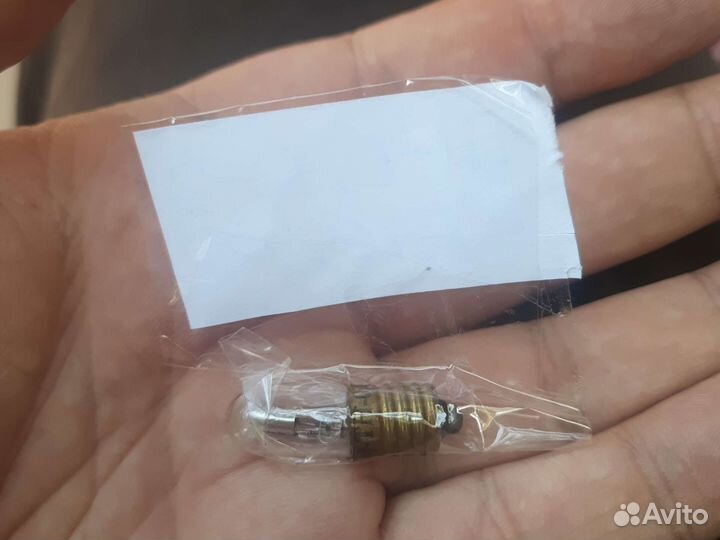 Раритентая лампочка тн-0.3-3 е10/13 СССР