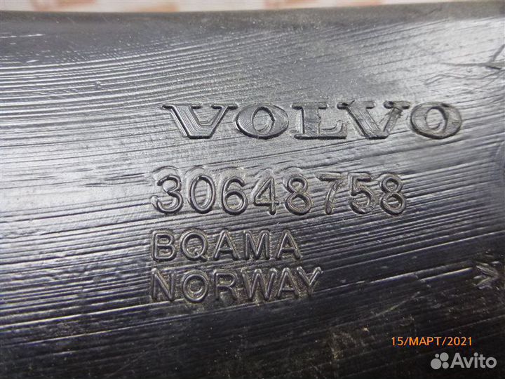 Воздуховод правый Volvo Xc70 BZ95 B6324S 2008