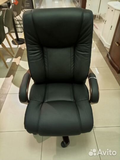 Кресло руководителя натуральная кожа