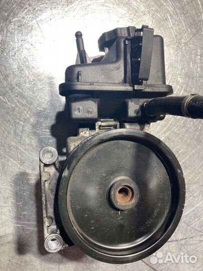 Насос гидроусилителя руля Mercedes E-Class W212