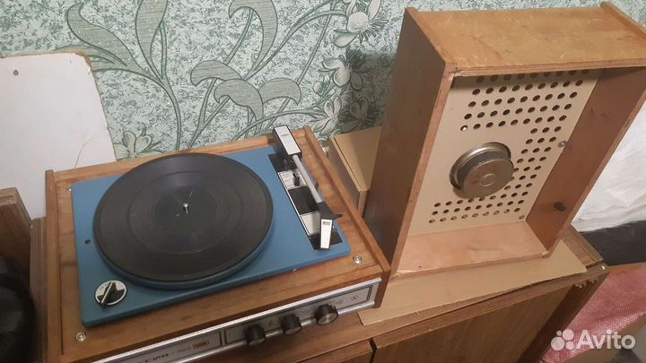 Проигрыватель россия 323