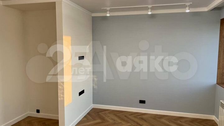 2-к. квартира, 74 м², 10/18 эт.