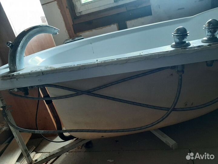 Акриловая ванна угловая бу