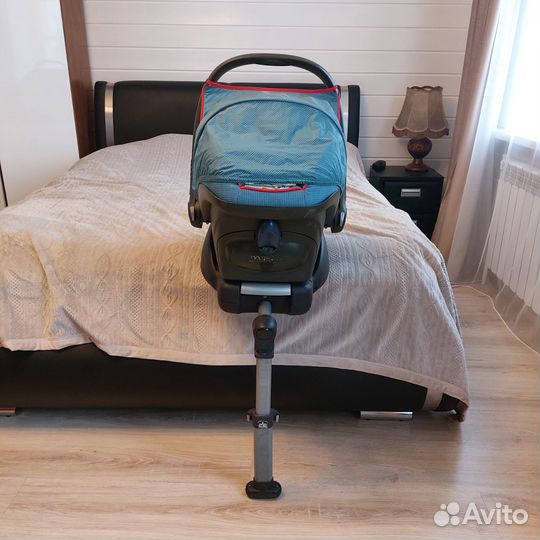 Автолюлька maxi cosi с базой isofix