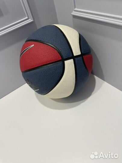 Баскетбольный мяч