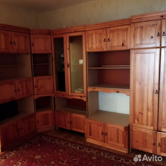 Мебельная стенка, фасад - натуральное дерево