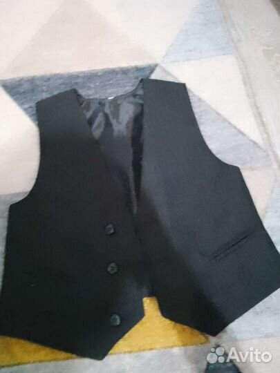 Жилетка для мальчика школьная 122