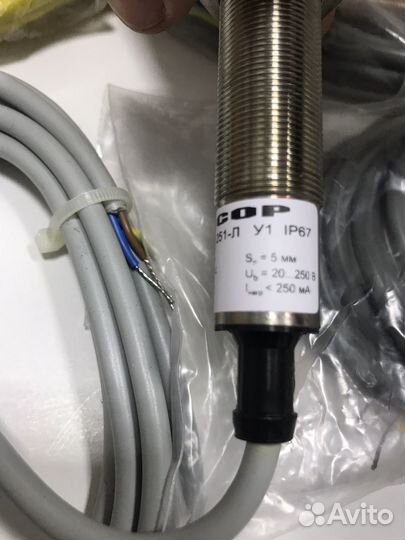Датчик вби-М18-76С-1251-Л