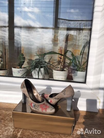 Туфли женские 35 размер