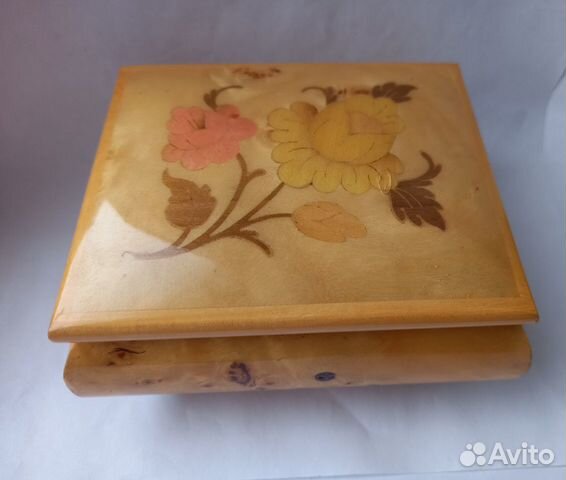 Старинная музыкальная шкатулка маркетри