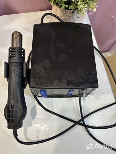 Термовоздушная паяльная станция Lukey 702