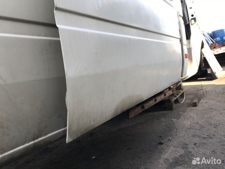 Сдвижная дверь Mercedes Sprinter W909 646.701 2016