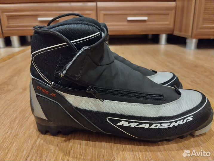 Беговые лыжи